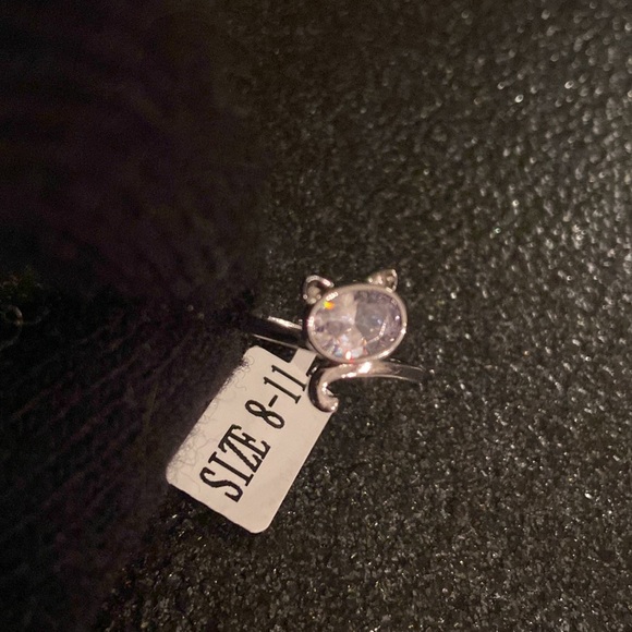 🌟2/$25 🎁 NWT 🐈‍⬛Cat ring from charmed aroma - Picture 6 of 12